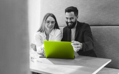 Leading vs Lagging Indicators: Definition and Examples [2025]