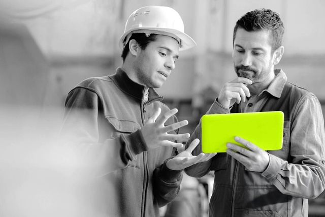 Best CRM for Manufacturing Business 2025