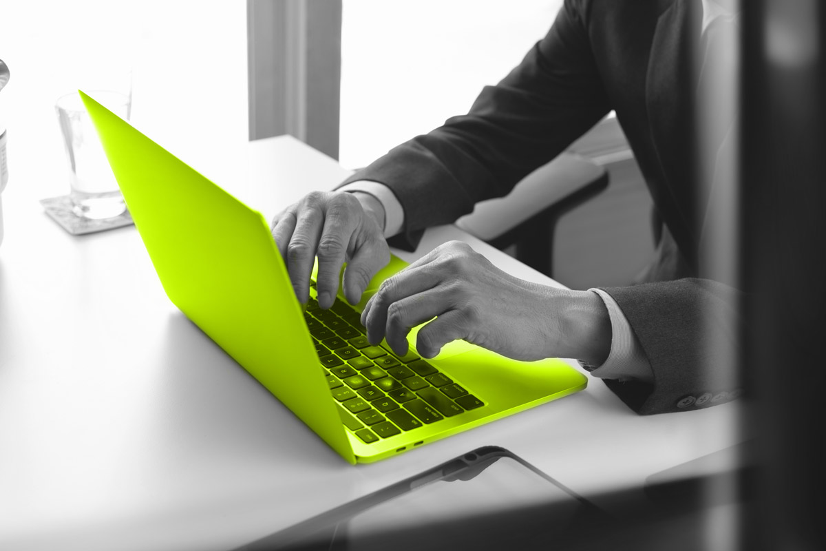 Top 10 Benefits of CRM (Customer Relationship Management) 2025