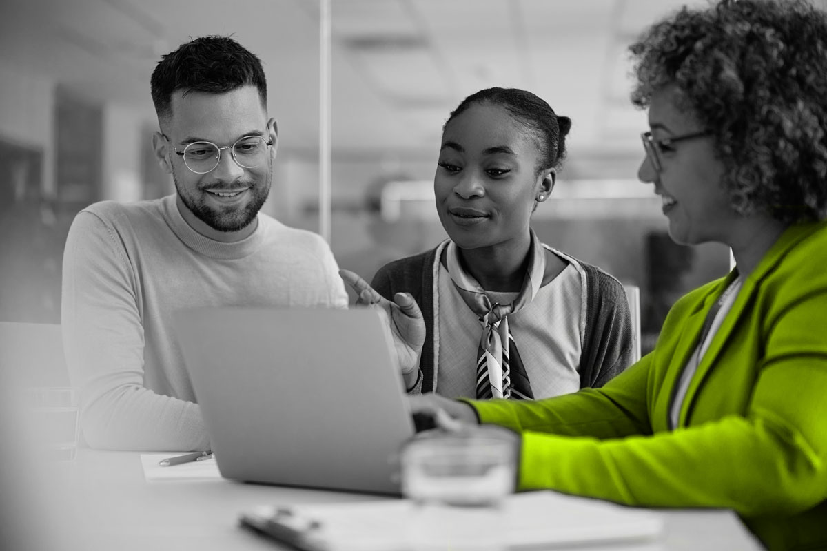 Best Mortgage CRM Solutions: Improve Lending Workflows in 2025