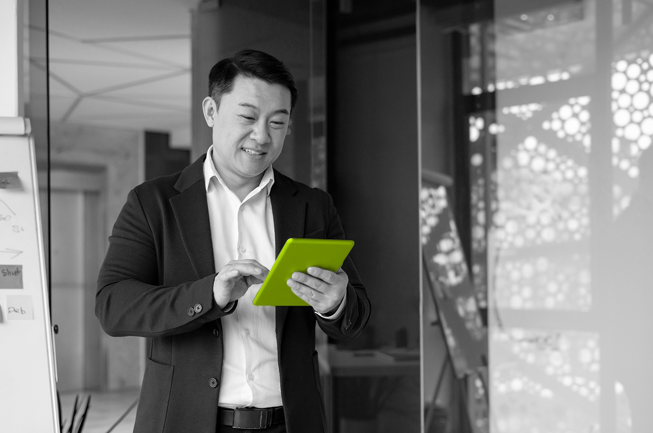 Top CRM Solutions for Distributors in the UK: How to choose the right fit